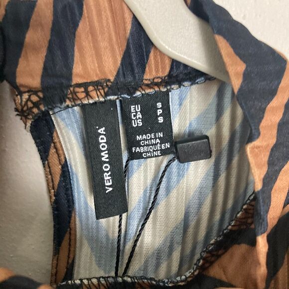 Vero Moda Wilhelmina Plisse Top Chocolate Torte Stripe Print Women's Size Small - Picture 7 of 10